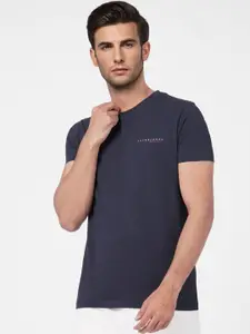 Jack & Jones Men Blue & Off White Brand Logo Printed Pure Cotton  T-shirt