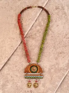 AAKRITI ART CREATIONS Green & Red Tribal Dhokra Brass Necklace