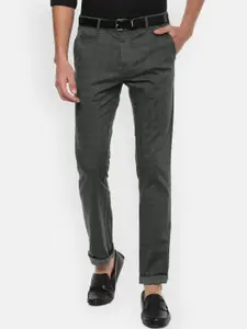 V Dot Men Grey Checked Slim Fit Trousers