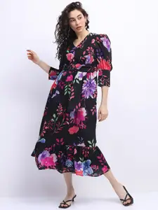 Tokyo Talkies Women Black & Pink Floral V-neck Empire Dress