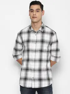 FOREVER 21 Men White Checked Pure Cotton Casual Shirt