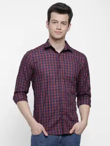 cape canary Men Red Smart Regular Fit  Checked Cotton Casual Shirt