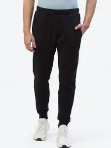 ASICS Men Solid M Mobility Knit Tapered Joggers