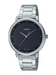 CASIO Women Black Dial & Silver Toned Bracelet Style Straps Analogue Watch A1936