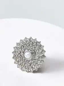 AMI Silver-Toned Diamonds Studded Contemporary Finger Ring