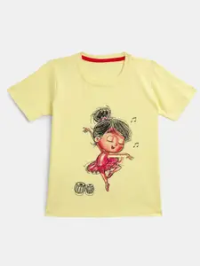 YK Girls Yellow Printed Pure Cotton T-shirt