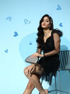 SASSAFRAS Black Solid Ruched Dress