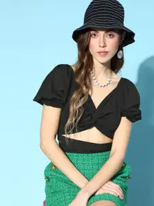 Berrylush Women Stylish Black Solid Cropped Top