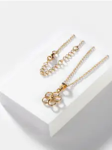 SHAYA Women Gold Plated 925 Silver Springtime Bloom Flower Pendant Necklace
