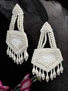 Moedbuille Off White Contemporary Drop Earrings
