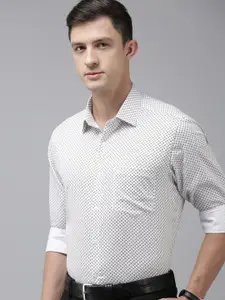 Arrow Men Black & White Classic Fit Printed Formal Shirt