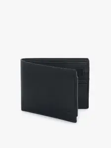 Dezire Crafts Men Black Two Fold Wallet