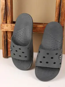 Carlton London Men Grey Rubber Sliders