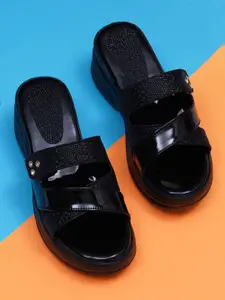 Misto Black Flatform Sandals with Laser Cuts