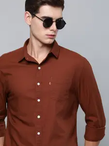 Levis Men Red Solid Slim Fit Casual Shirt