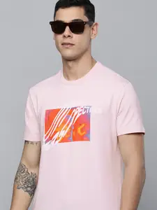 Levis Men Blush Pink Graphic Printed Round-Neck Casual T-shirt