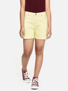 AND Girls Yellow Solid Regular Fit Mid-Rise Stretchable Denim Shorts
