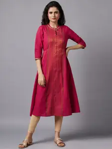AURELIA Women Pink & Gold Cotton Keyhole Neck Kurta