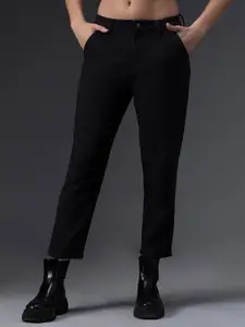 High Star Women Black Mom Fit High-Rise Stretchable Jeans