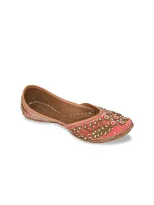 DESI COLOUR Women Peach-Coloured Embellished Leather Ethnic Mojaris Flats