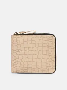 Bagsy Malone Women Cream-Coloured Textured Zip Detail PU Zip Around Wallet