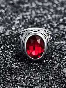 Yellow Chimes Men Silver-Toned & Red Dual Tone Stone Finger Ring
