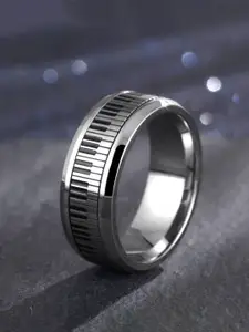 Yellow Chimes Men Silver-Toned & Rhodium-Plated Finger Ring