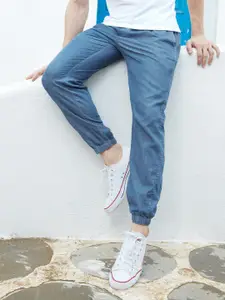 The Souled Store Men Blue Relaxed Fit Light Fade Stretchable Cotton Denim Joggers