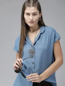 The Roadster Lifestyle Co Women Blue Classic Denim Casual Shirt