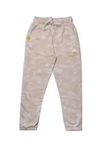 TINY HUG Boys Off-White & Beige Camouflage Printed Track Pants