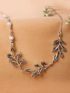 GIVA 925 Sterling Silver Leaves Necklace