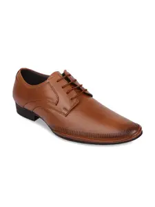 Regal Men Tan Solid Leather Formal Shoes