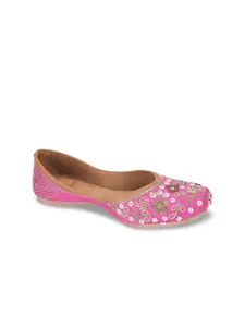 DESI COLOUR Women Pink Embellished Leather Ethnic Mojaris Flats