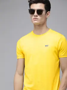 BEAT LONDON by PEPE JEANS Men Yellow Slim Fit T-shirt