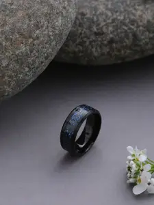 SOHI Black & Blue Textured Band Finger Ring