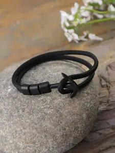 SOHI SOHI Men Black Wraparound Bracelet
