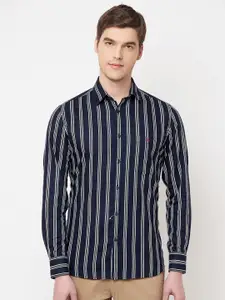 Crimsoune Club Men Navy Blue Striped Slim Fit Pure Cotton Casual Shirt