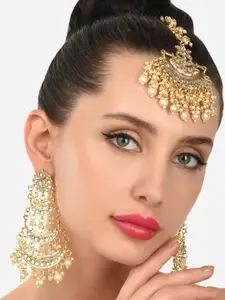 Zaveri Pearls Gold-Plated White Kundan-Studded & Pearl Beaded Maang Tikka & Earrings Set