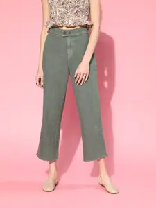 SASSAFRAS Women Beautiful Grey High-Rise Relaxed Fit Cropped Jeans