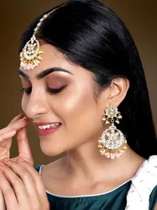 Peora Pink Gold Plated Kundan & Pearl Studded Earrings & Maang Tika