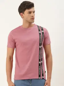 Rodzen Men Pink & Black Brand Logo Striped Applique Slim Fit T-shirt