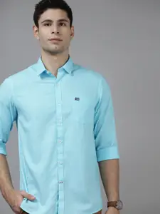 Arrow Men Blue Solid Slim Fit Cotton Casual Shirt