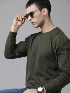 The Roadster Lifestyle Co Men Olive Green Solid Sweatshirt