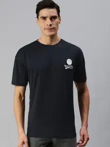 abof Men Black & White Extended Sleeves T-shirt