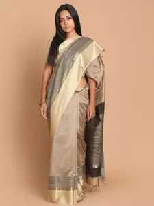 Indethnic Beige & Grey Colourblocked Zari Silk Cotton Maheshwari Saree