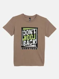 Maniac Boys Olive Green Typography Printed Pure Cotton Slim Fit T-shirt