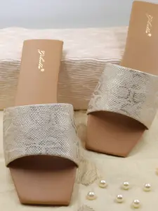 Gibelle Women Gold-Toned Textured Open Toe Flats