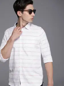 WROGN Men White Slim Fit Striped Casual Shirt