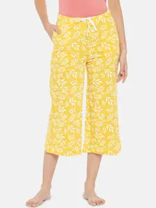 Dreamz by Pantaloons Women Yellow & White Printed Cotton Lounge Capris