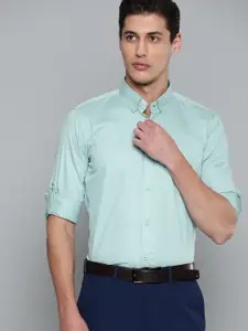 DENNISON Men Green Smart Slim Fit Bio-Engineered Quick-Dry Odour-Free Formal Shirt
